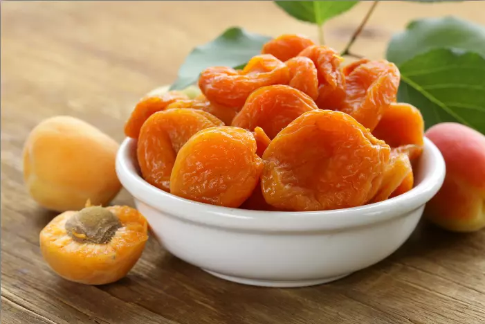 Зберігання сушених абрикосів в домашніх умовах